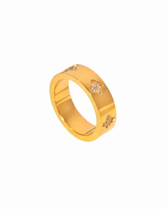Clover Rings